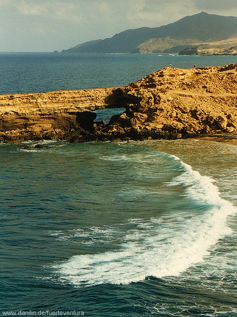 Felsenfenster an den Playas de La Pared