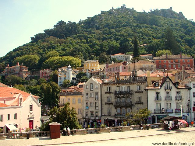 Altstadt und Castelo dos Mouros in Sintra